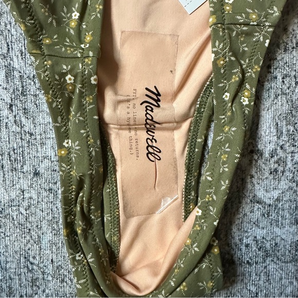 🆕 Madewell Second Wave Classic Bikini Bottom and Rouched top in Campden Daisies - Picture 7 of 7